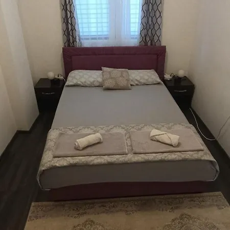 Red Roof Old Town Bas Carsija Free Parking Appartement